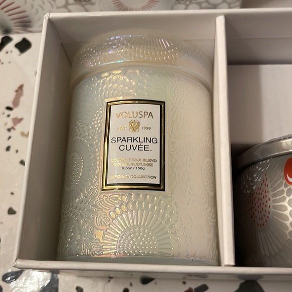 VOLUSPA x Sephora Winter Wonder Candle Duo - Picture 4 of 5
